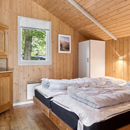 Kerrin - 300m From The Sea By Interhome *