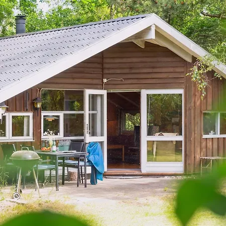 Semesterbostad Kerrin - 300m From The Sea By Interhome